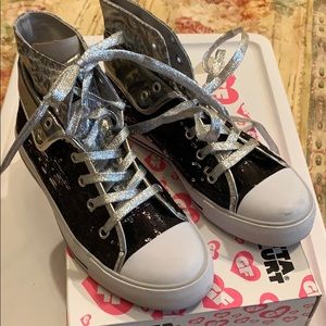 Sequins Gotta Flurt Black Convertible HiTop Kicks!